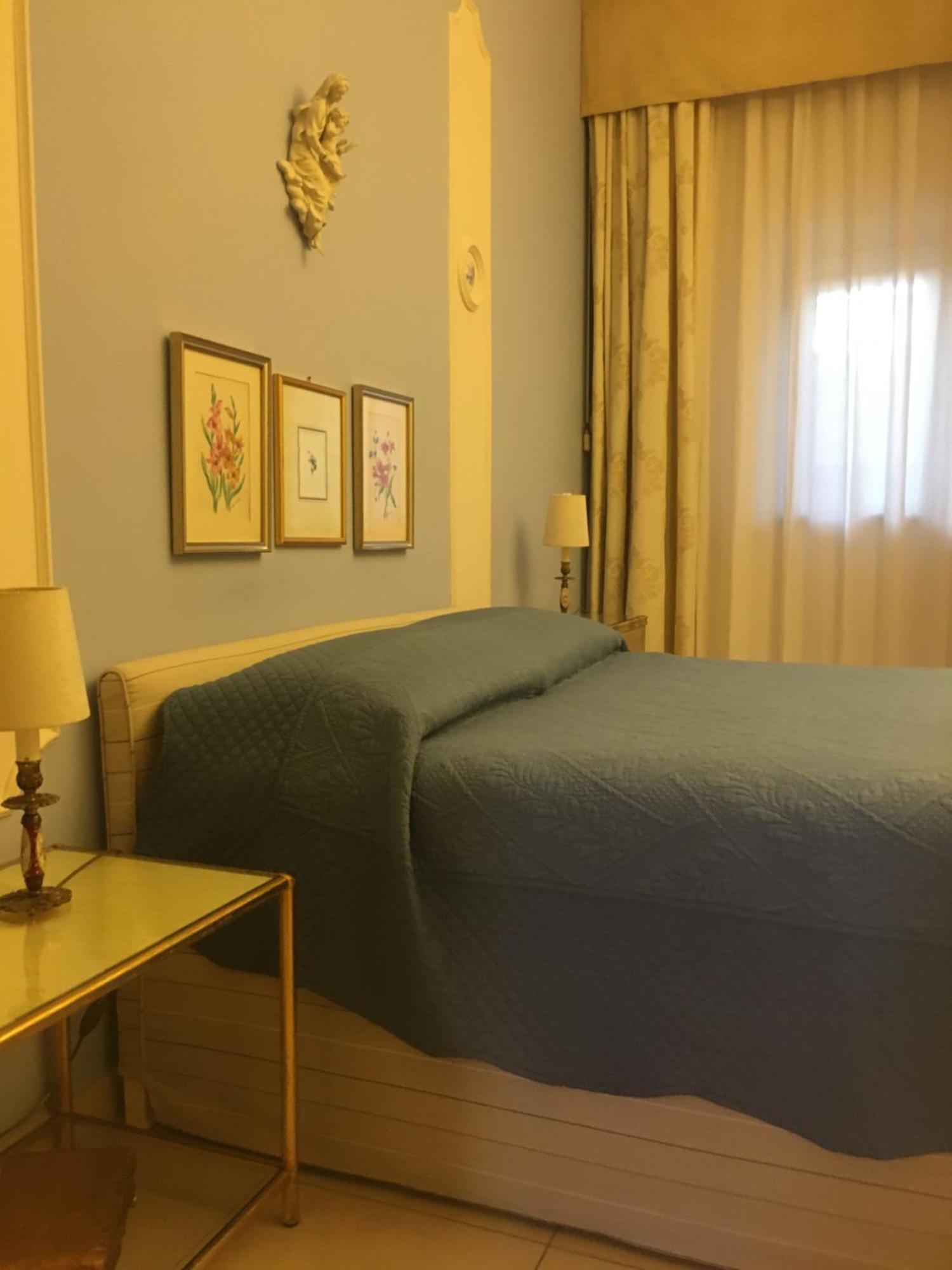 Domus Felix Bed and Breakfast Sorrento Exteriör bild